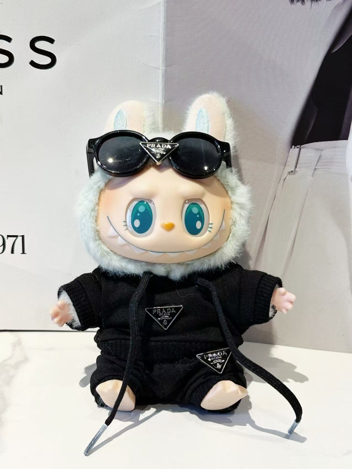 Labubu Luxury Outfit – Rare Drop Edition ✨🐰💎