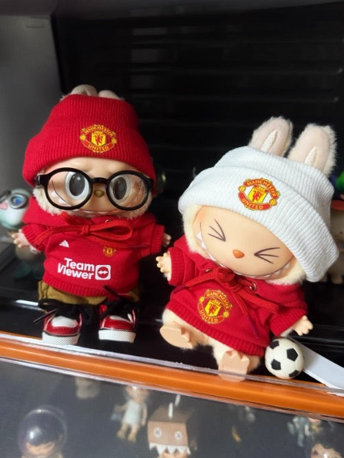 ⚽🐵 Labubu Loves Man Utd – Mini Red Devils Outfit! 🔴✨