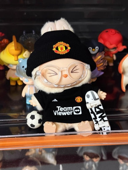 ⚽🐵 Labubu Loves Man Utd – Mini Red Devils Outfit! 🔴✨